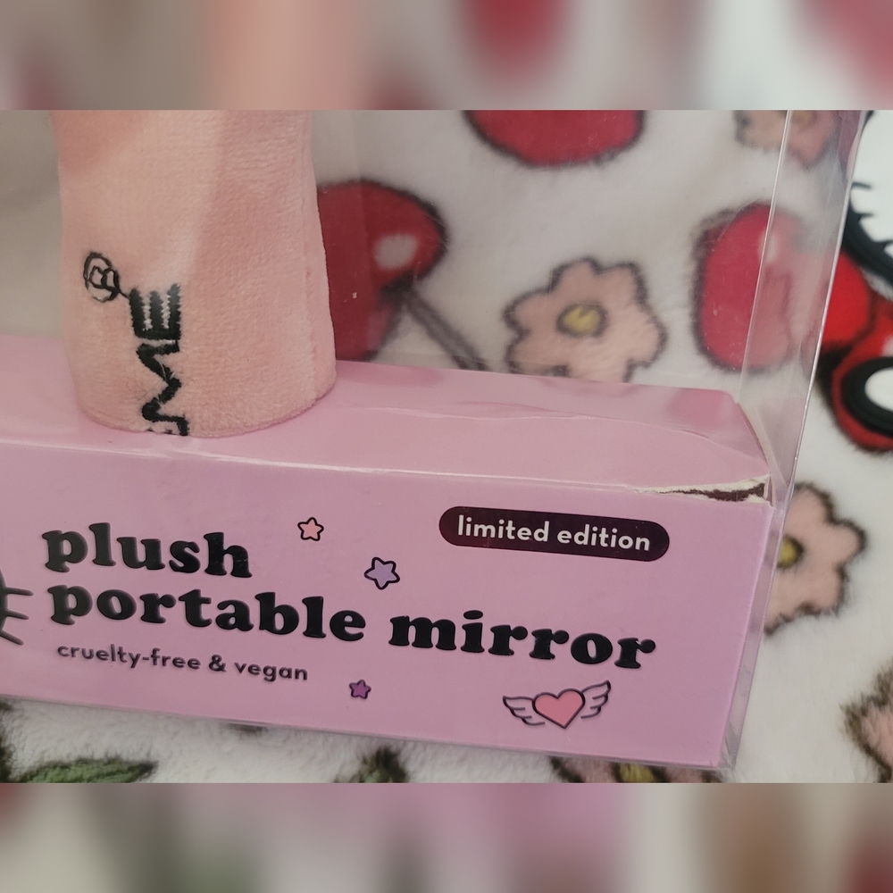 Hello Kitty items! - Picture 10 of 11
